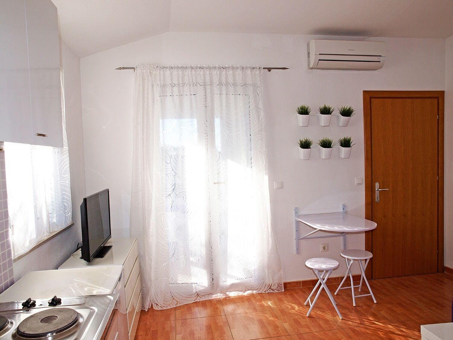 Apartments Ivi - 100 M From Pebble Beach Drasnice Kültér fotó