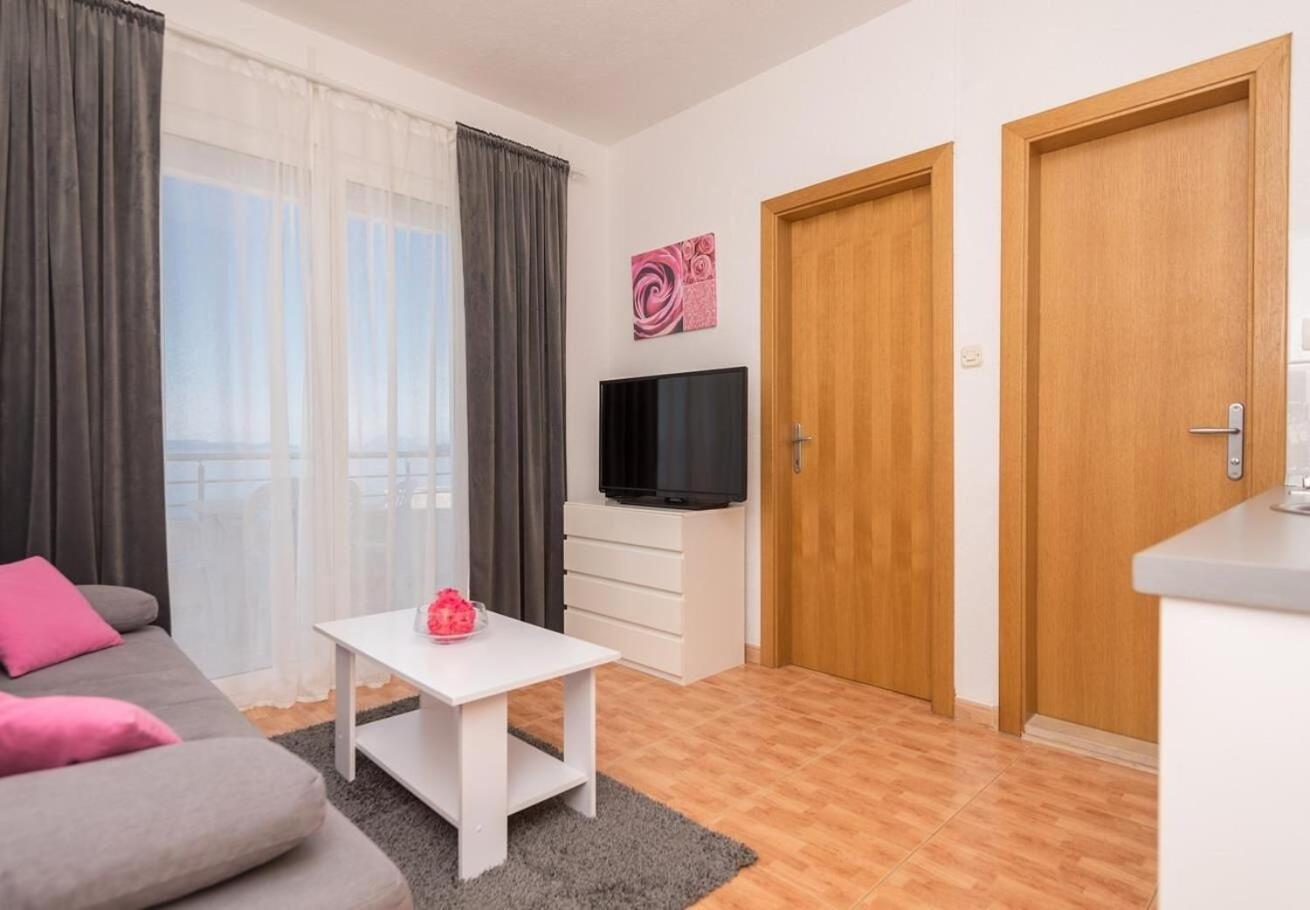 Apartments Ivi - 100 M From Pebble Beach Drasnice Kültér fotó