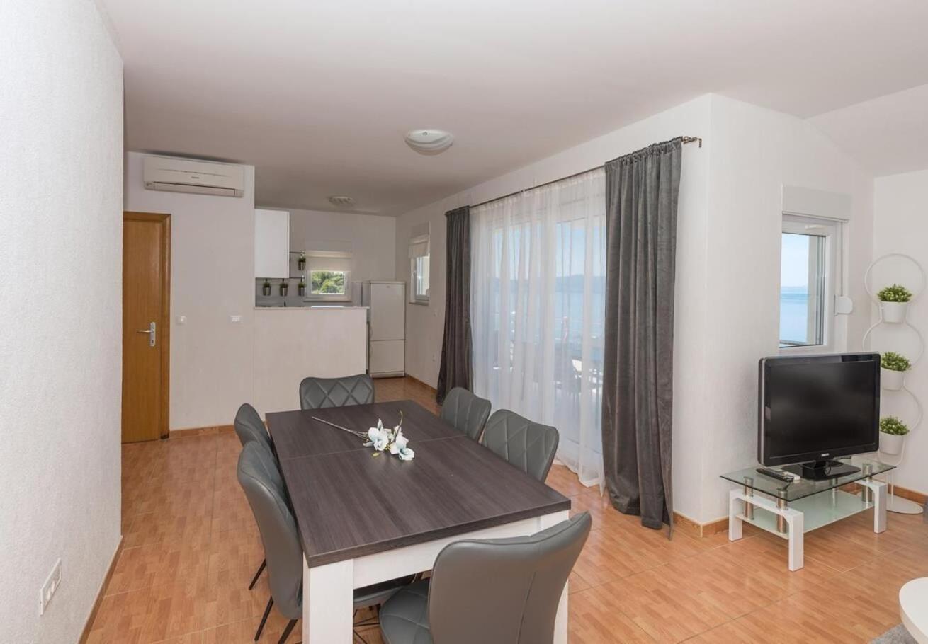 Apartments Ivi - 100 M From Pebble Beach Drasnice Kültér fotó